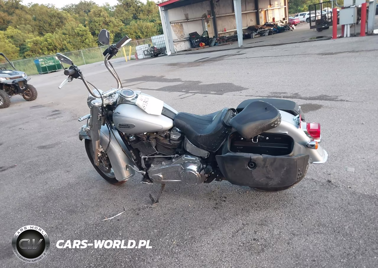 2023 Harley-Davidson Flhcs VIN:1HD1YBK18PB063858 - 12