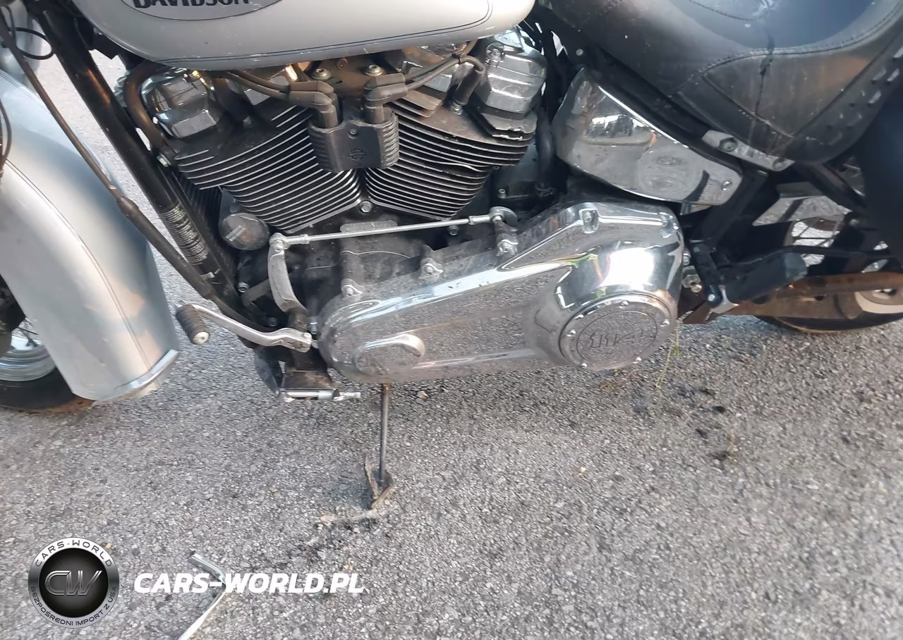 2023 Harley-Davidson Flhcs VIN:1HD1YBK18PB063858 - 9