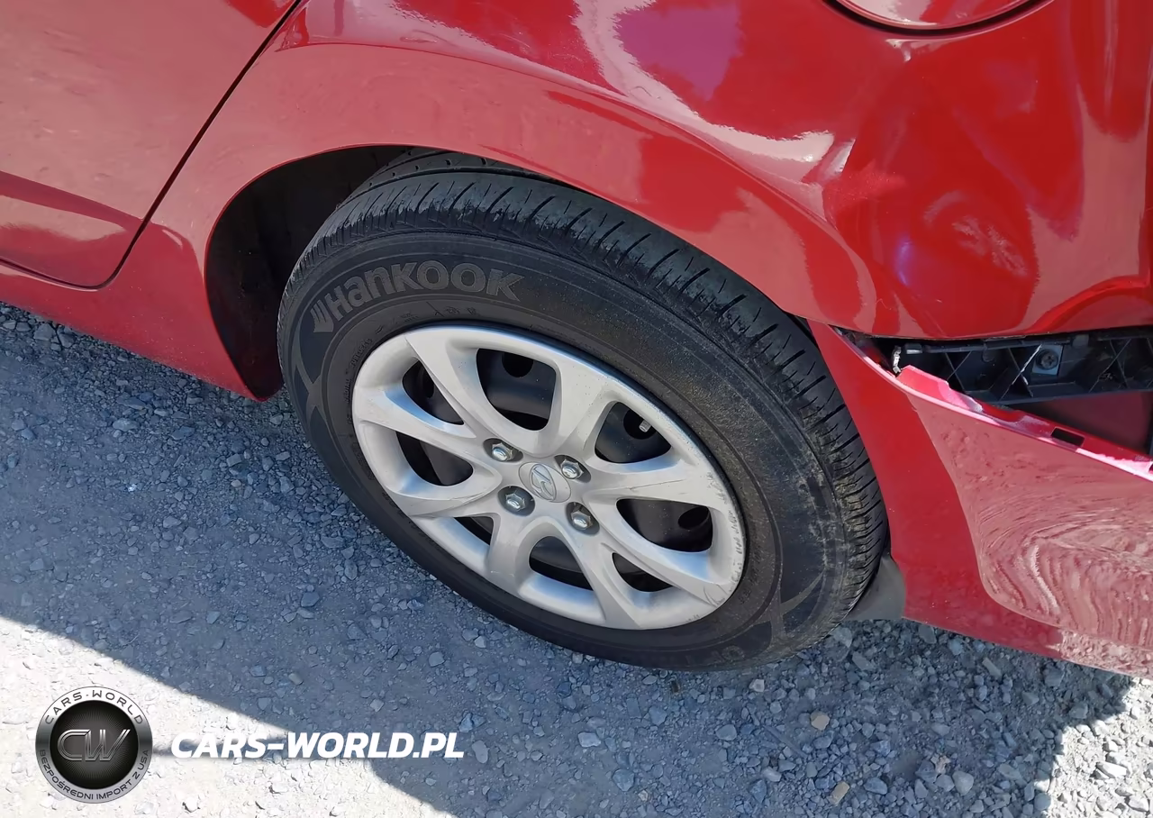 2013 Hyundai Accent Gls VIN:KMHCT4AE8DU355188 - 12