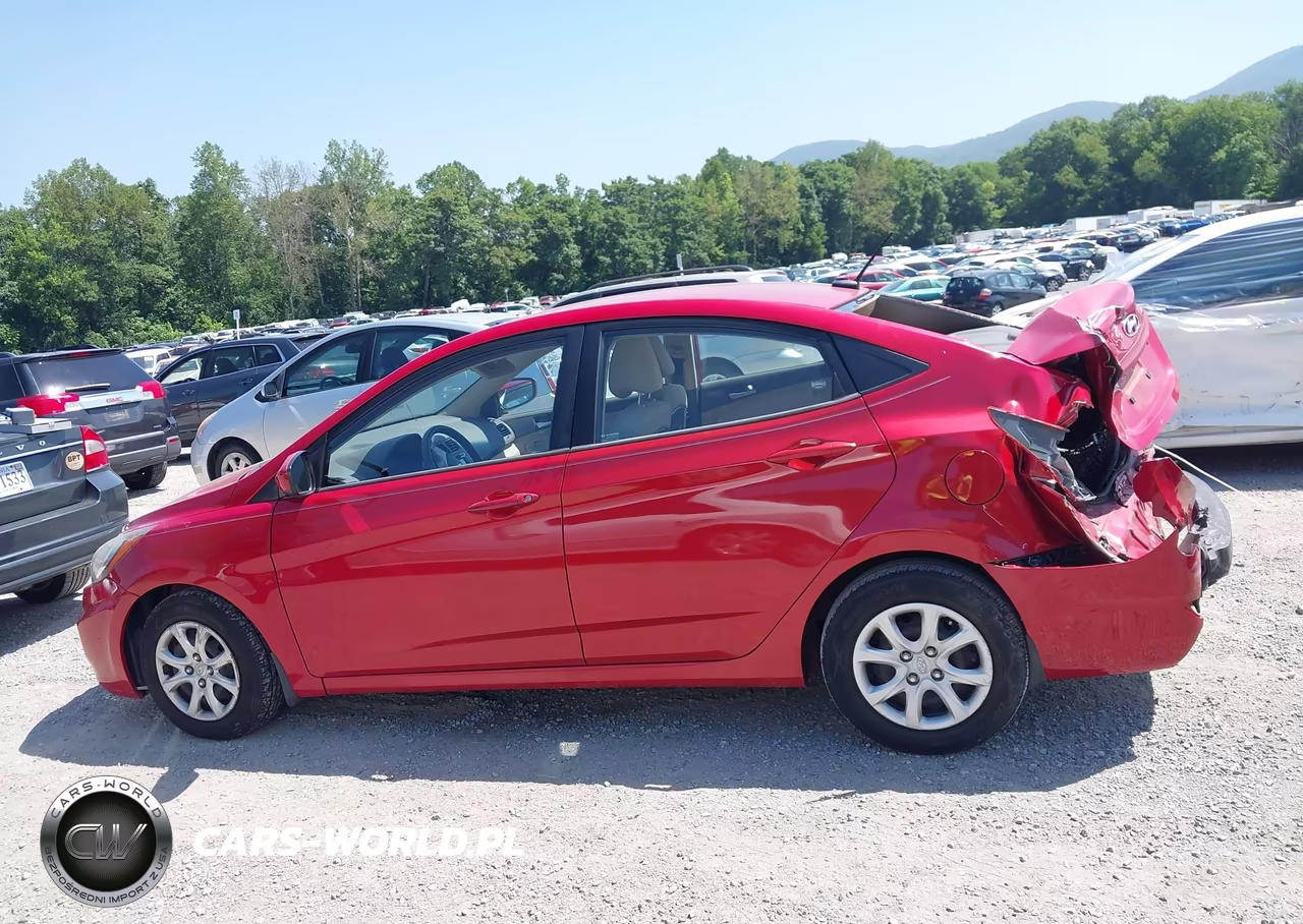 2013 Hyundai Accent Gls VIN:KMHCT4AE8DU355188 - 15