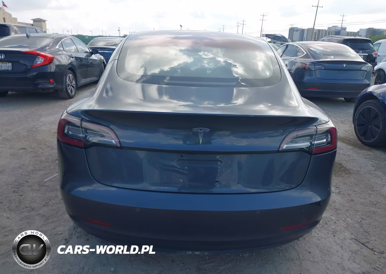 2018 Tesla Model 3 VIN:5YJ3E1EA6JF034629 - 17