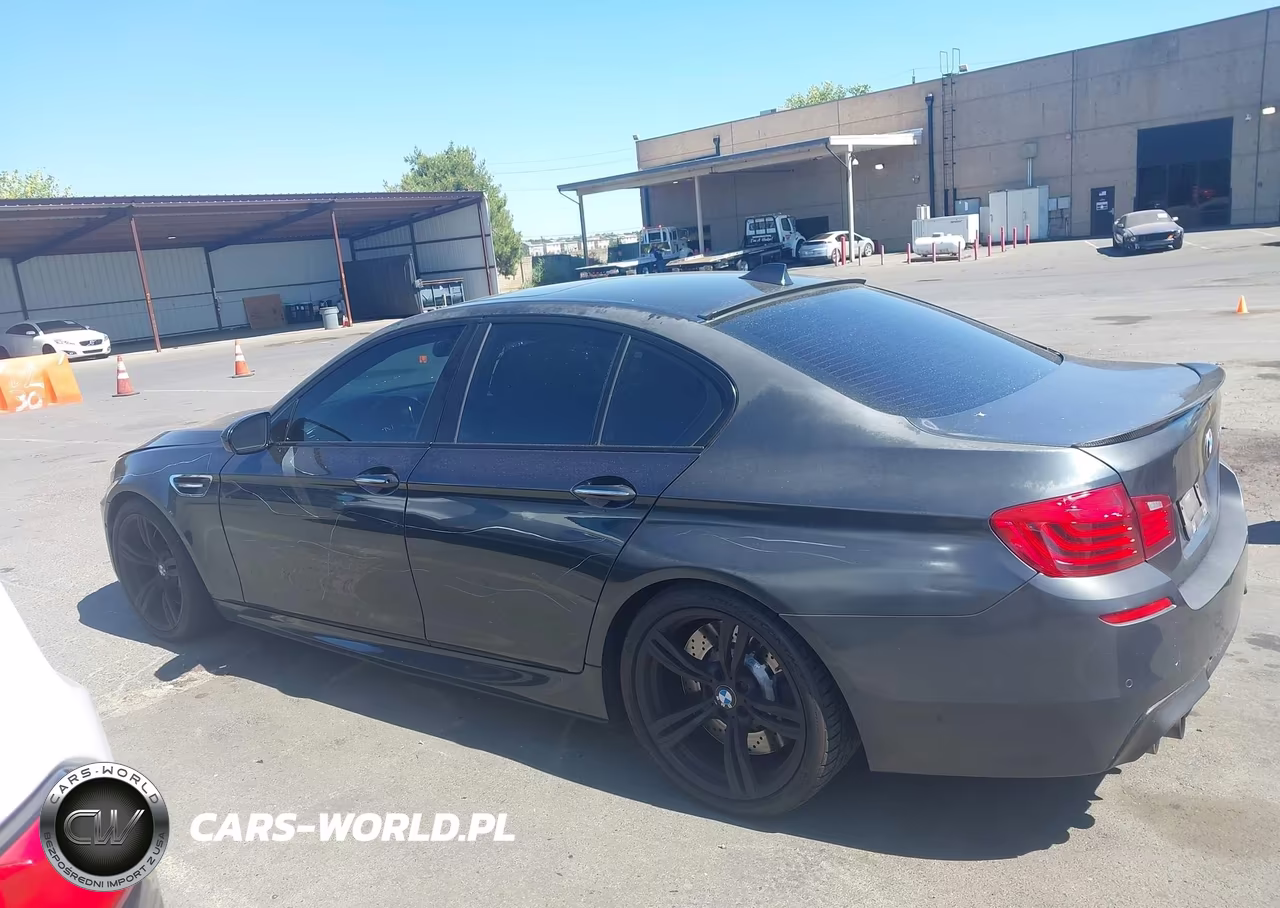 2016 BMW M5 VIN:WBSFV9C53GD595591 - 14