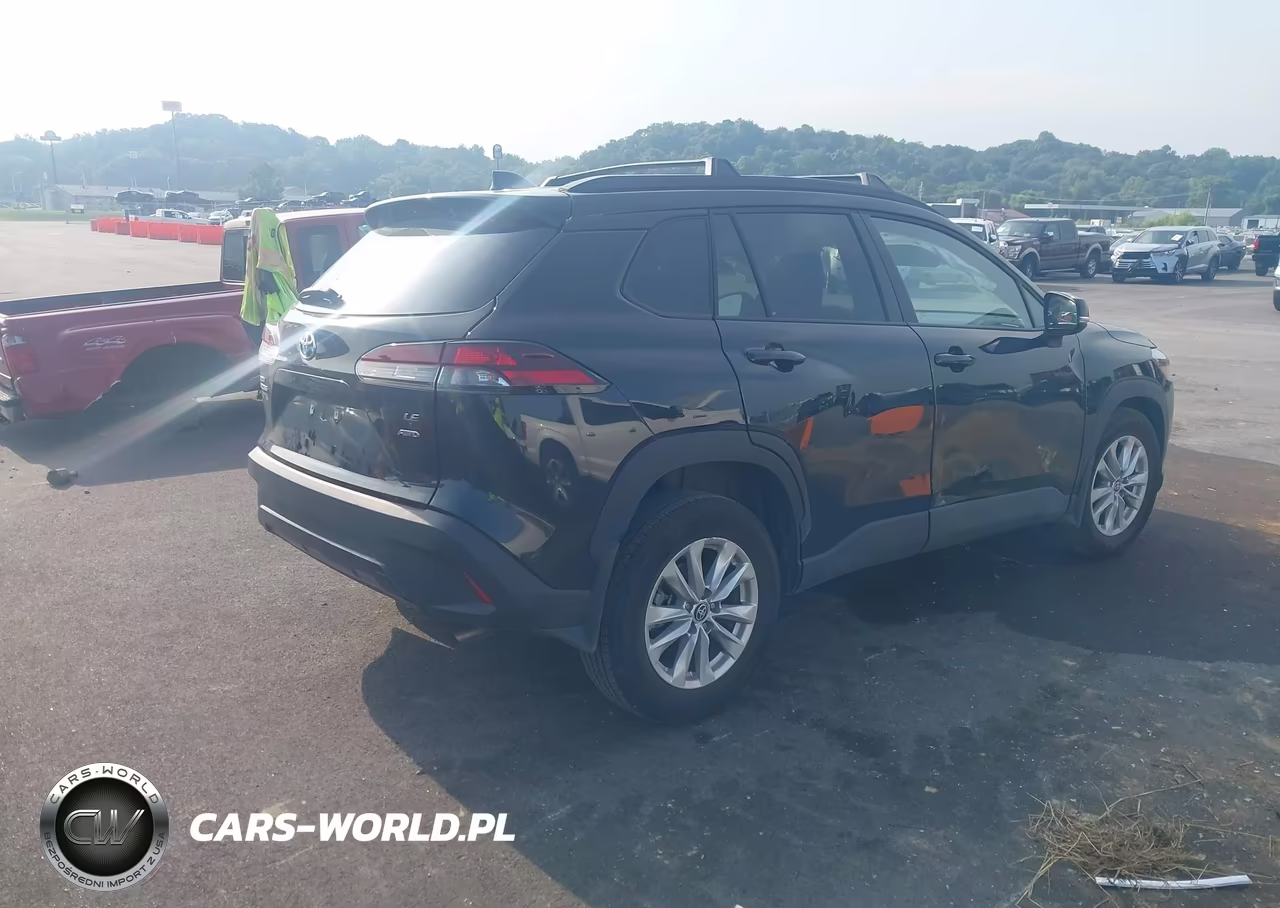 2026 Toyota Corolla Cross Le VIN:7MUBAABG5TV152353 - 4