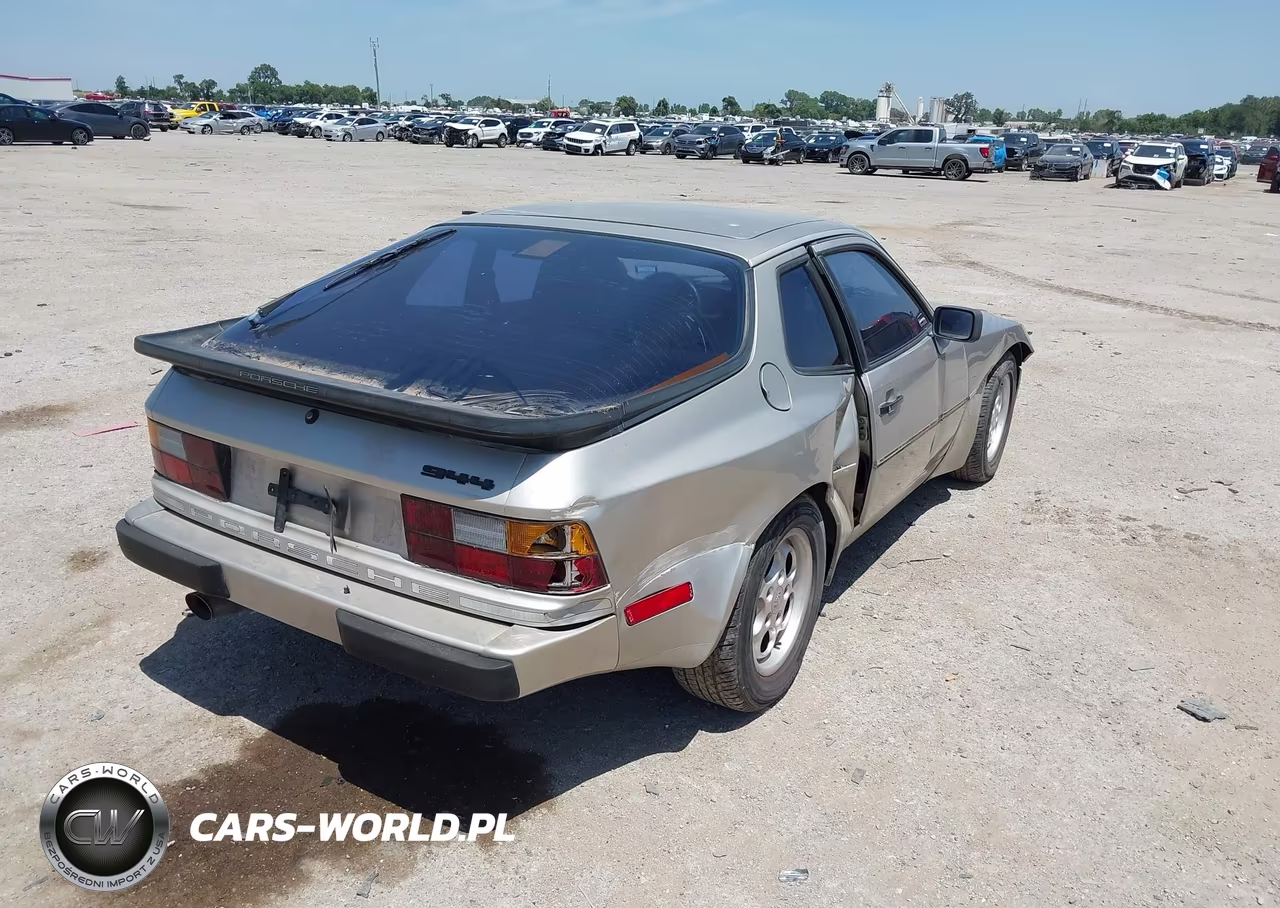 1986 Porsche 944 VIN:WP0AA0942GN451869 - 4