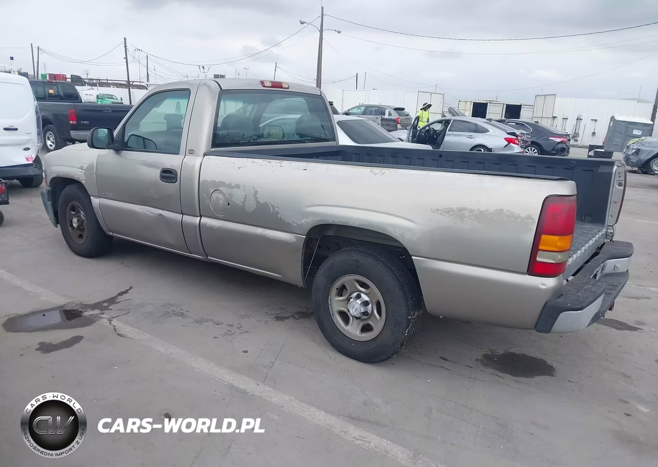 2000 Chevrolet Silverado 1500 VIN:1GCEC14T0YE316908 - 3