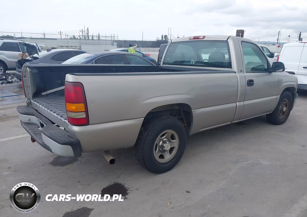 2000 Chevrolet Silverado 1500 VIN:1GCEC14T0YE316908 - 4