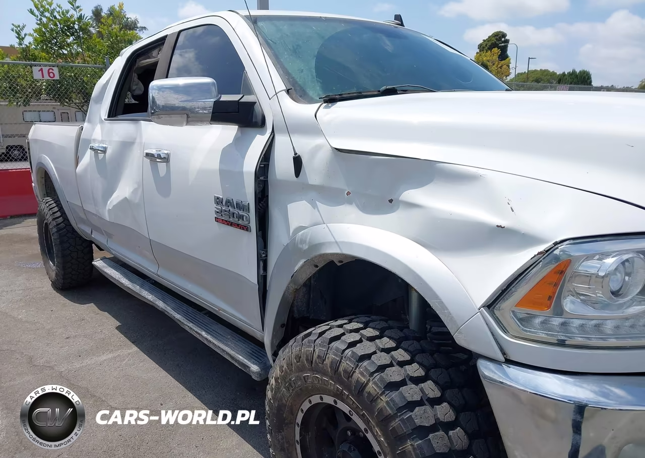 2014 Ram 2500 Laramie VIN:3C6UR5NJ7EG141728 - 6