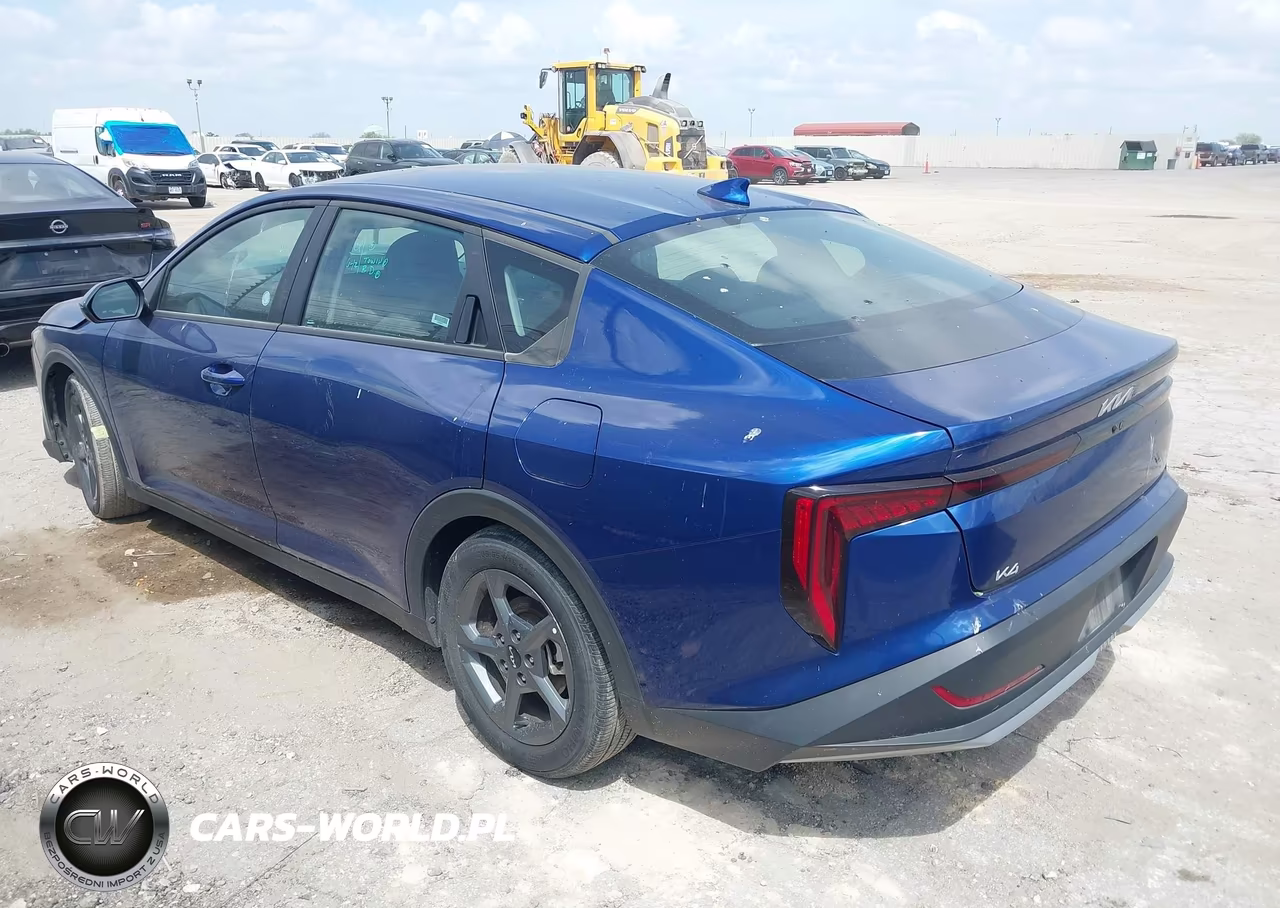 2025 Kia K4 Lxs VIN:3KPFT4DE9SE032888 - 3