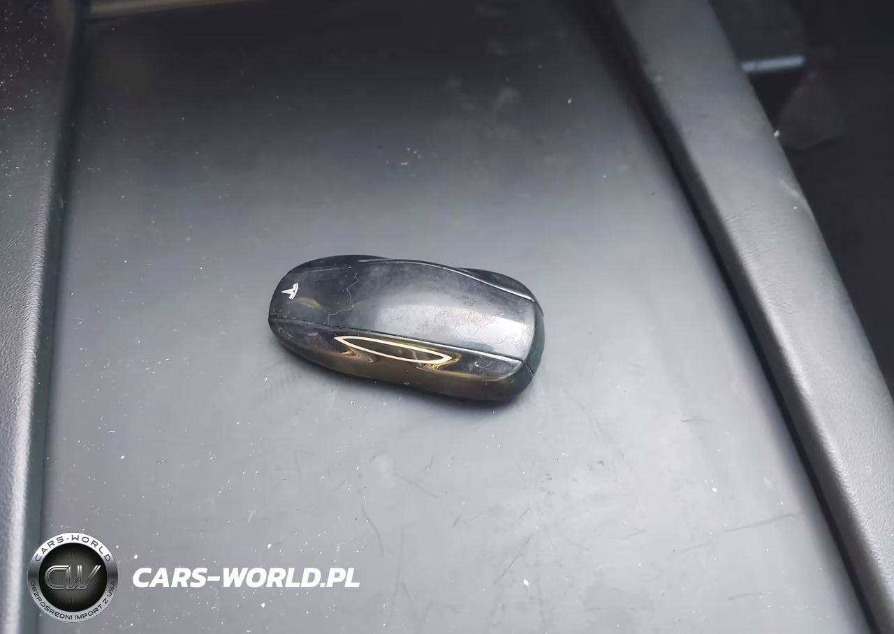 2016 Tesla Model S 60-70-75-85 VIN:5YJSA1E15GF144359 - 11