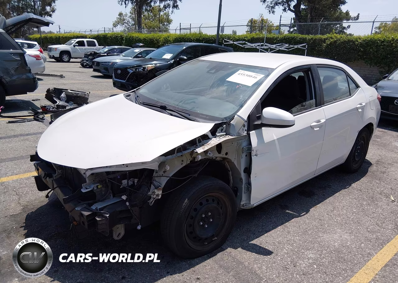 2018 Toyota Corolla Le VIN:5YFBURHE8JP773694 - 2