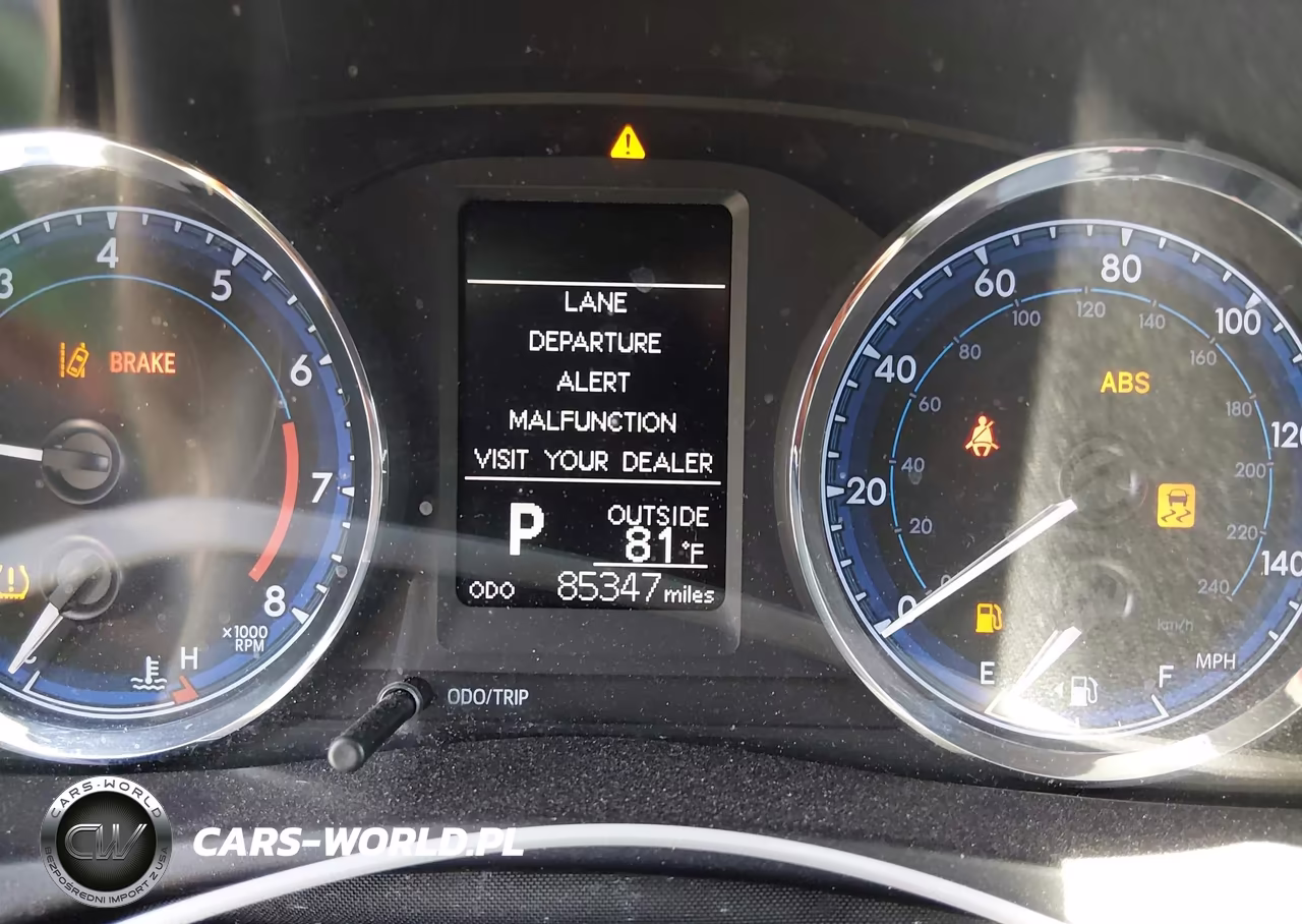 2018 Toyota Corolla Le VIN:5YFBURHE8JP773694 - 7