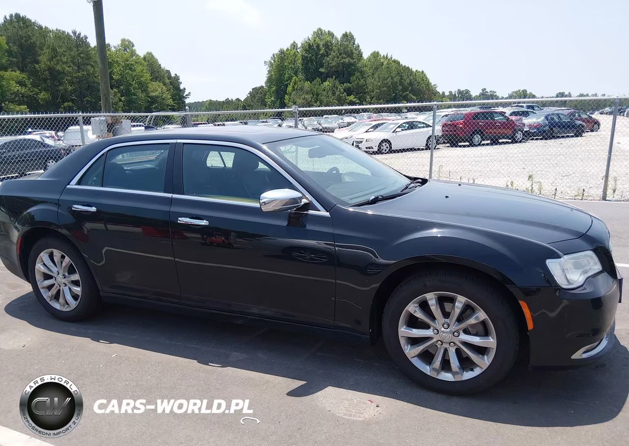2017 Chrysler 300C Awd VIN:2C3CCAKG1HH637477 - 13