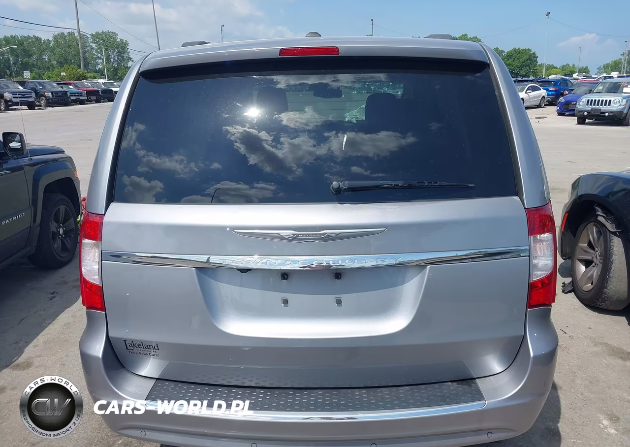 2014 Chrysler Town & Country Touring-L 30Th Anniversary VIN:2C4RC1CG9ER225219 - 16