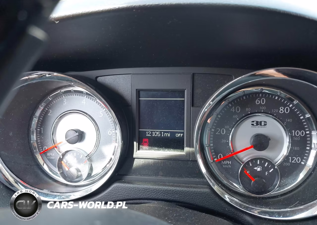 2014 Chrysler Town & Country Touring-L 30Th Anniversary VIN:2C4RC1CG9ER225219 - 7