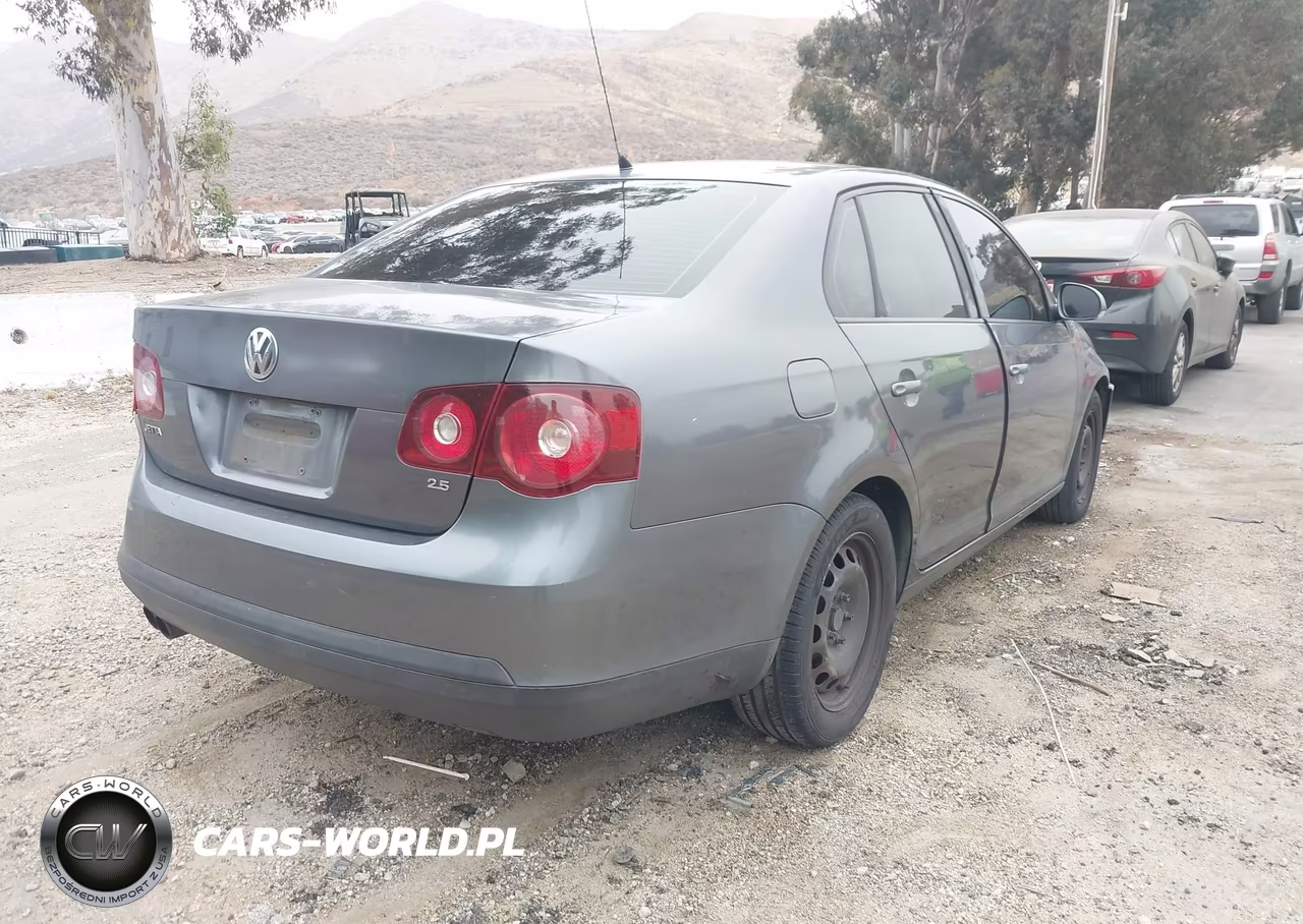 2009 Volkswagen Jetta S VIN:3VWJM71K59M005946 - 4