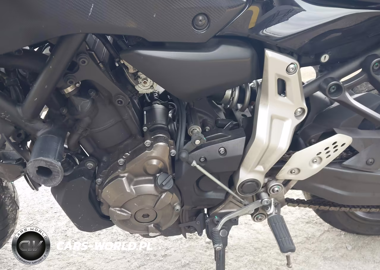 2016 Yamaha Fz07 VIN:JYARM06E2GA010933 - 9