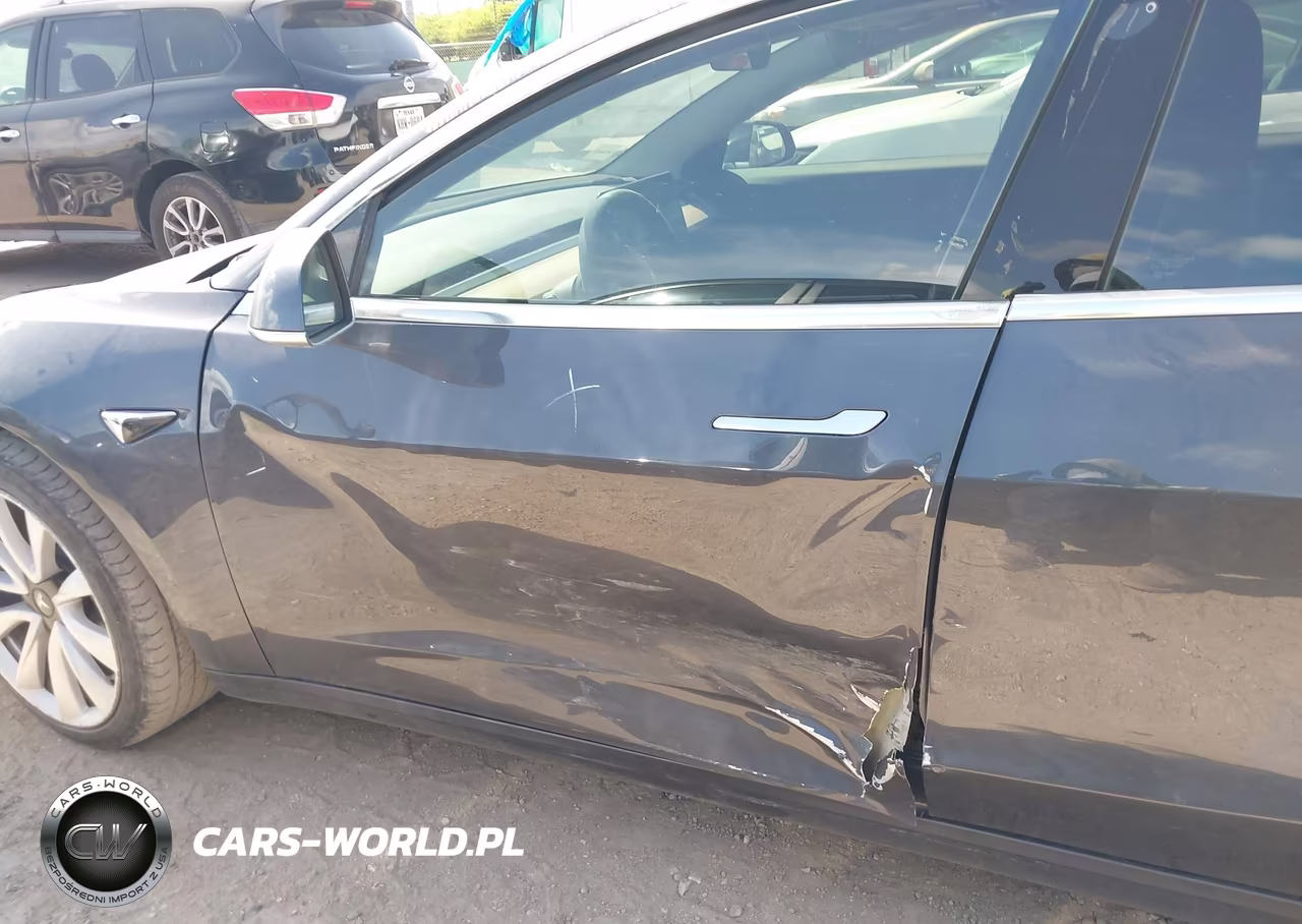 2018 Tesla Model 3 VIN:5YJ3E1EA7JF009562 - 19