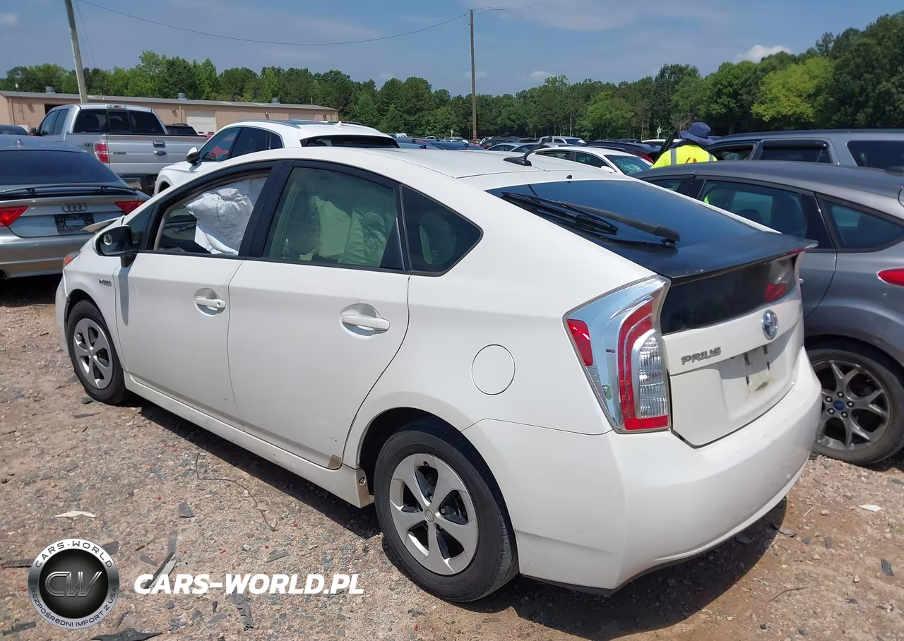 2013 Toyota Prius Four VIN:JTDKN3DU1D5540572 - 3