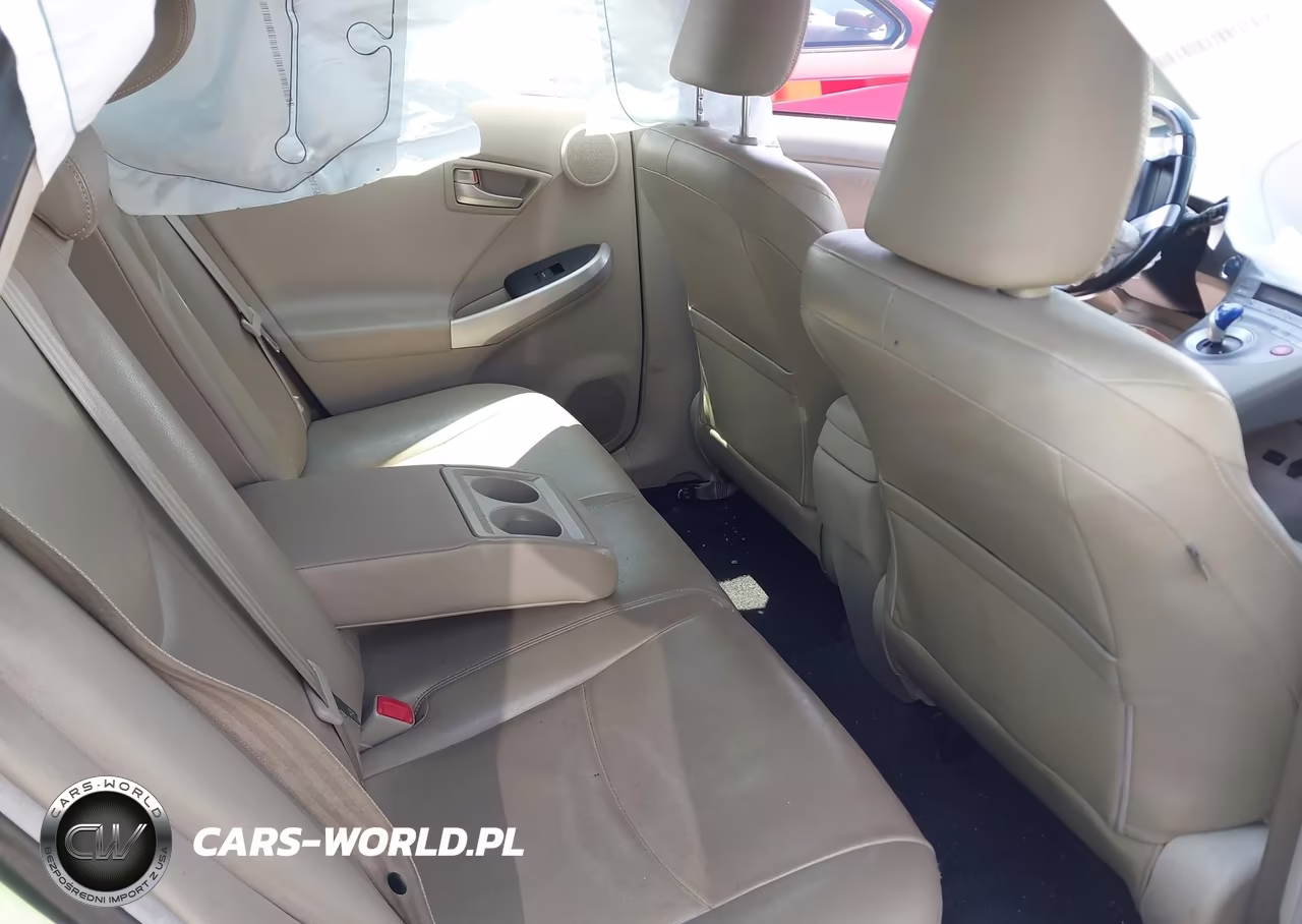 2013 Toyota Prius Four VIN:JTDKN3DU1D5540572 - 8