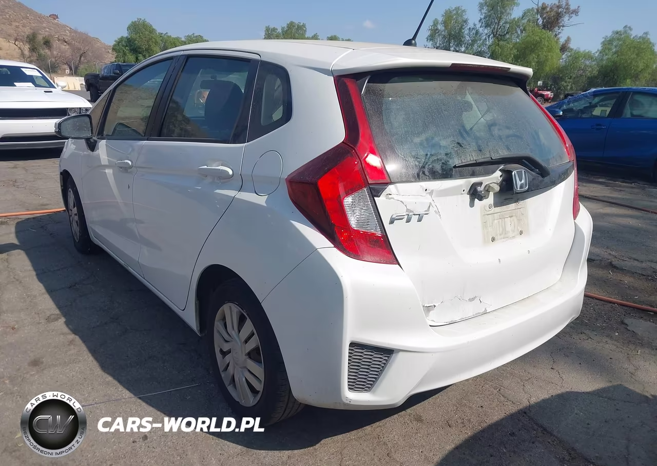 2015 Honda Fit Lx VIN:3HGGK5H52FM786588 - 3