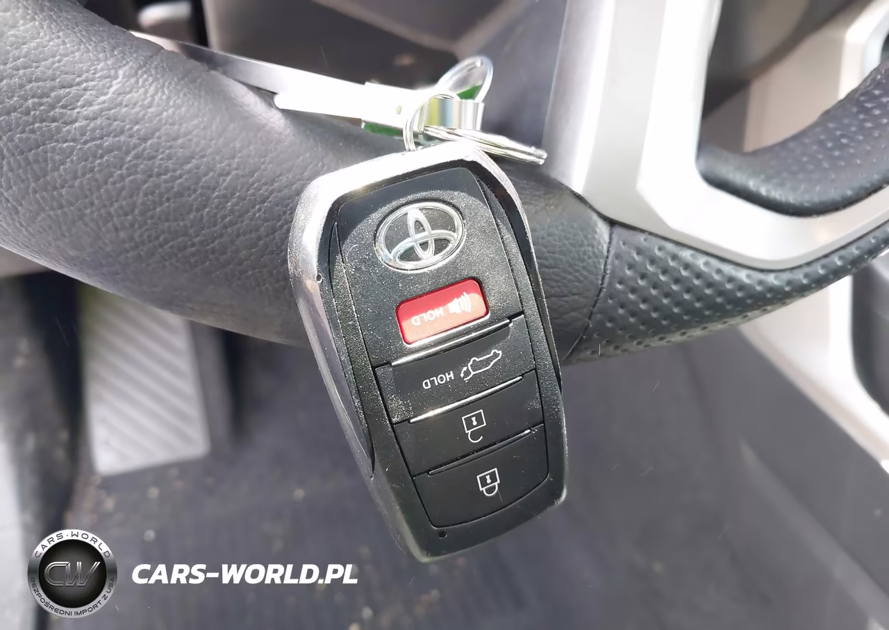 2024 Toyota Sequoia Sr5 VIN:7SVAAABA9RX030248 - 11