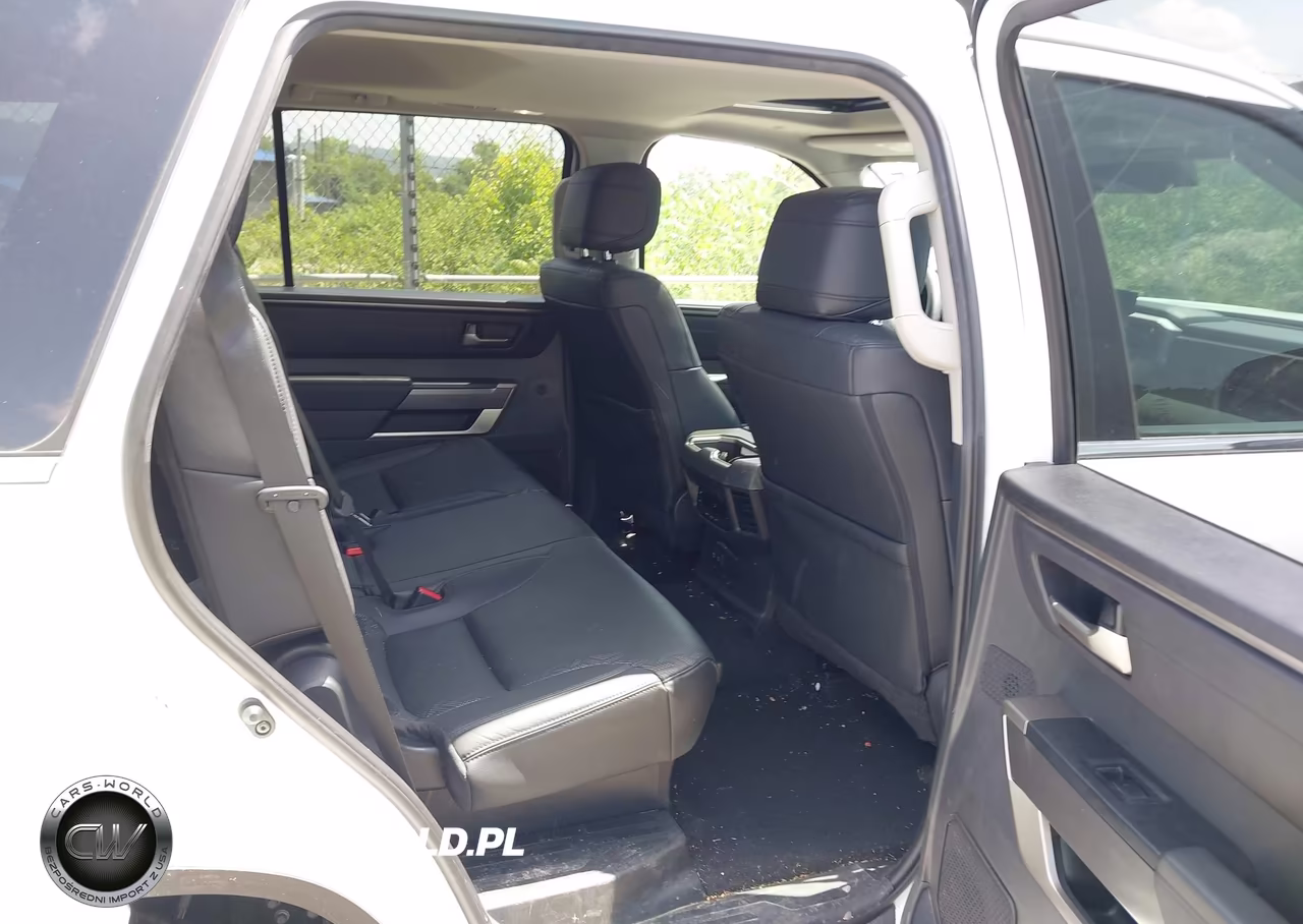 2024 Toyota Sequoia Sr5 VIN:7SVAAABA9RX030248 - 8