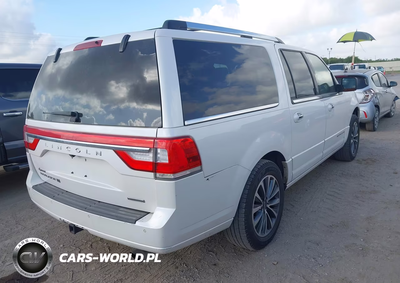 2016 Lincoln Navigator L Select VIN:5LMJJ3HT3GEL06875 - 4