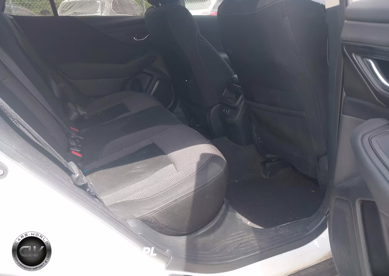 2021 Subaru Outback Premium VIN:4S4BTACC8M3142785 - 8