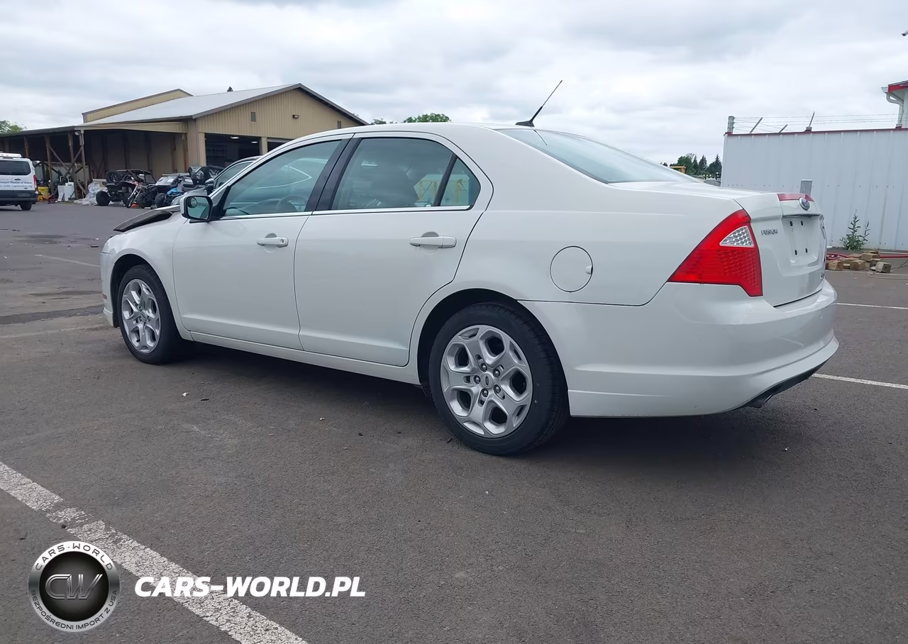 2010 Ford Fusion Se VIN:3FAHP0HG2AR247334 - 3