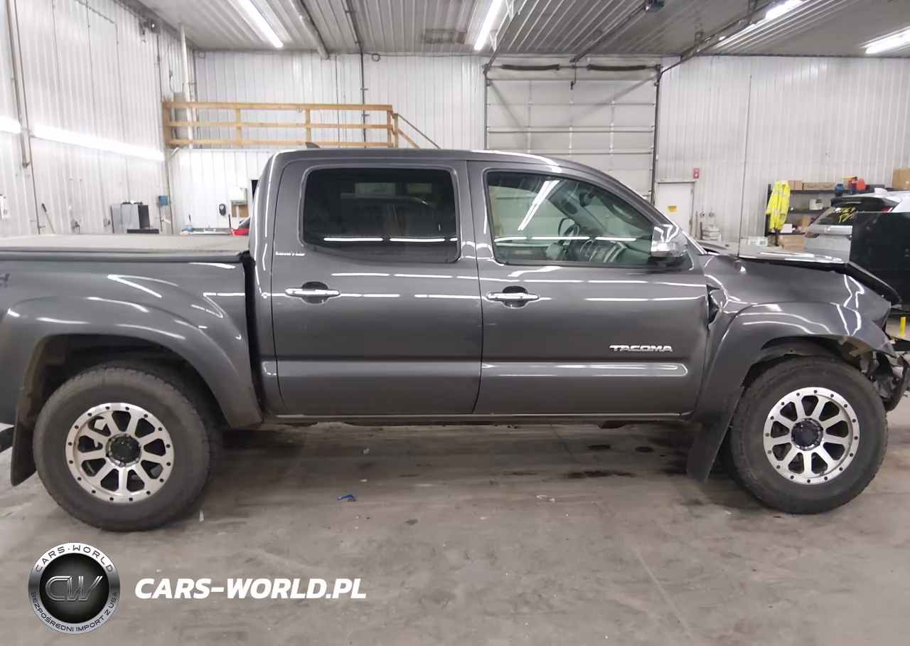 2013 Toyota Tacoma Base V6 VIN:5TFLU4EN8DX049666 - 14