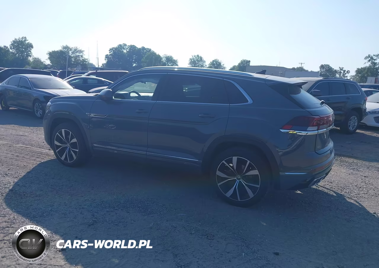 2024 Volkswagen Atlas Cross Sport 2.0T Sel Premium R-Line VIN:1V2FE2CA7RC253905 - 3