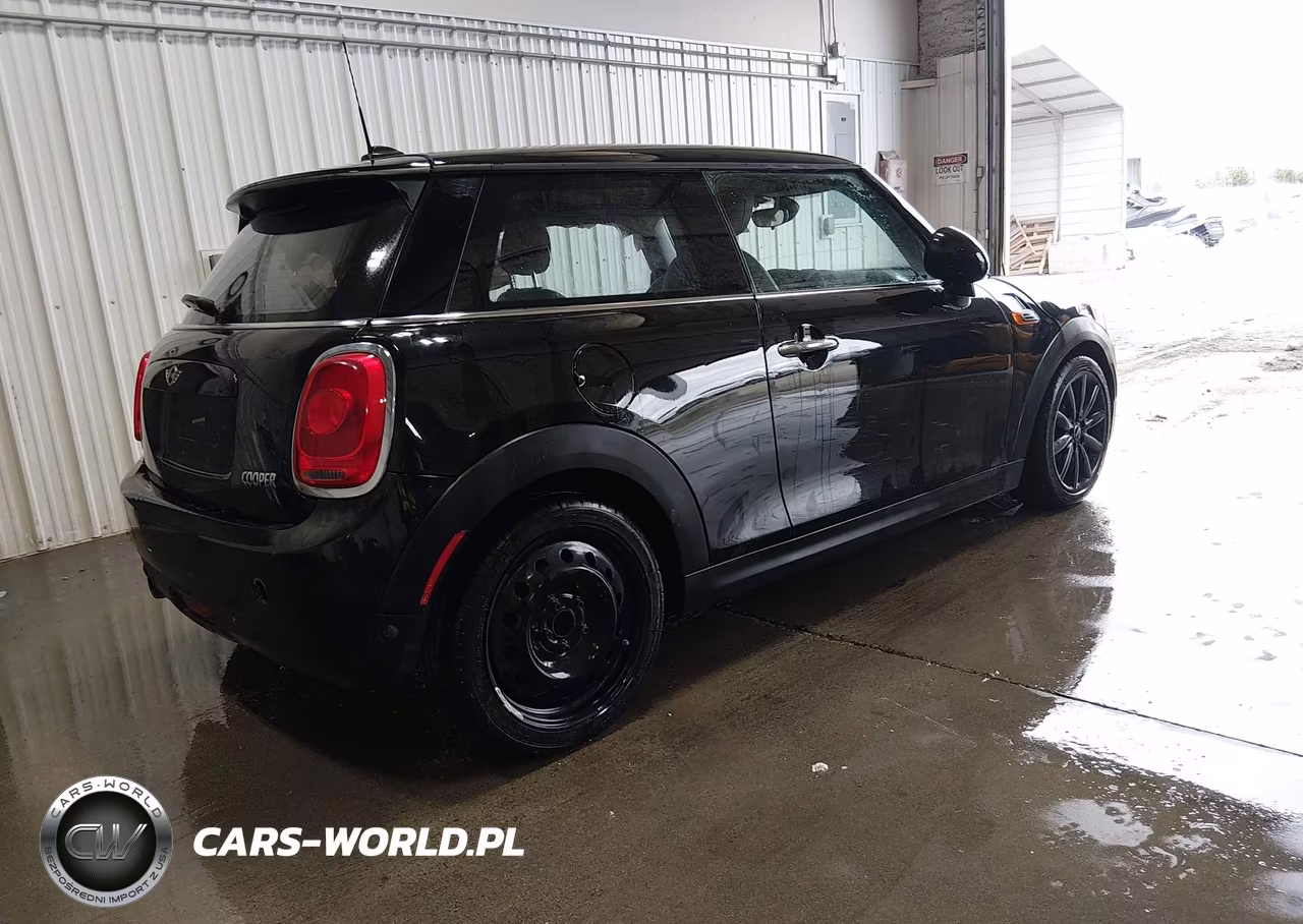 2018 Mini Hardtop Cooper-Oxford Edition VIN:WMWXP5C54J2G63527 - 4