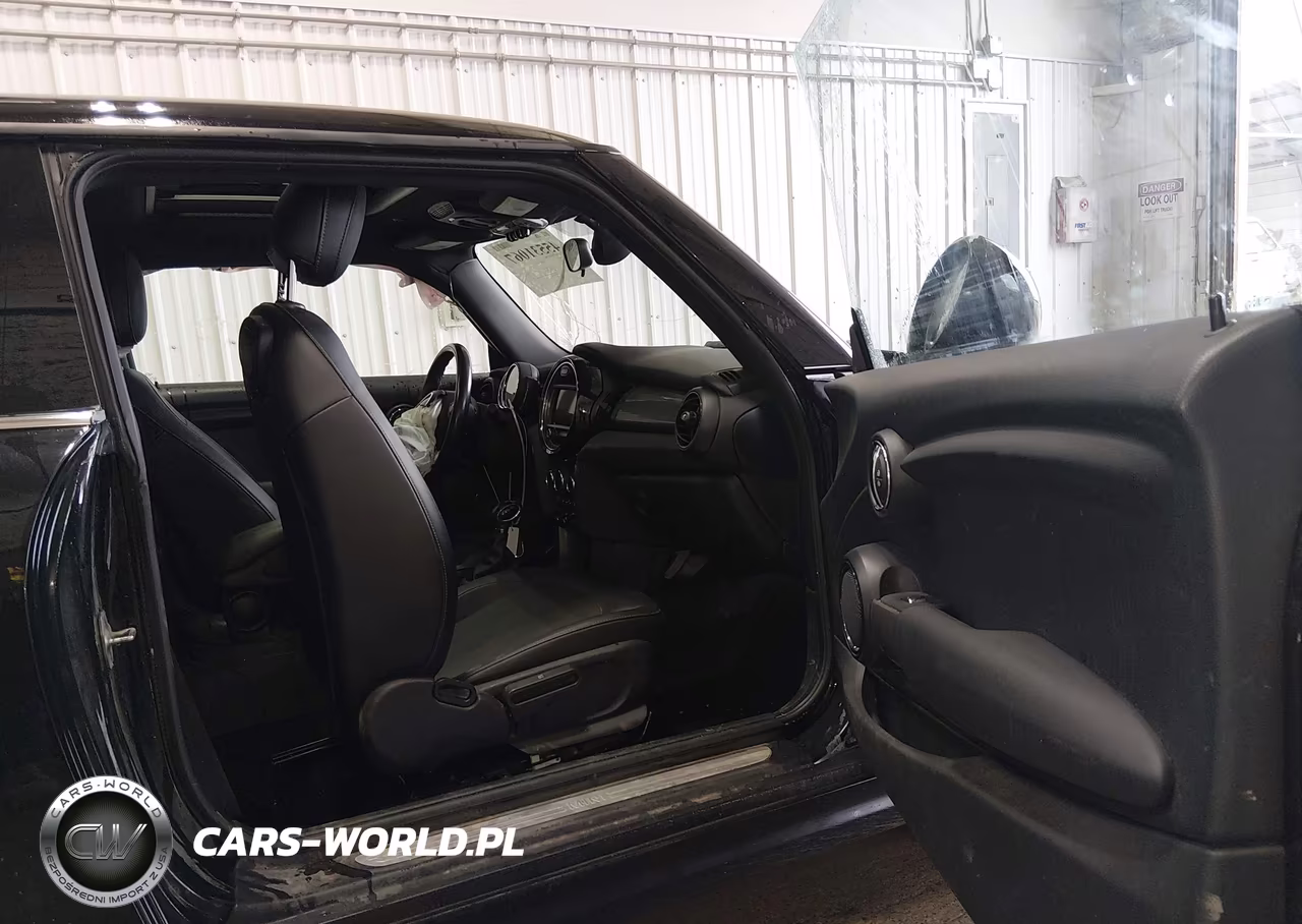 2018 Mini Hardtop Cooper-Oxford Edition VIN:WMWXP5C54J2G63527 - 5