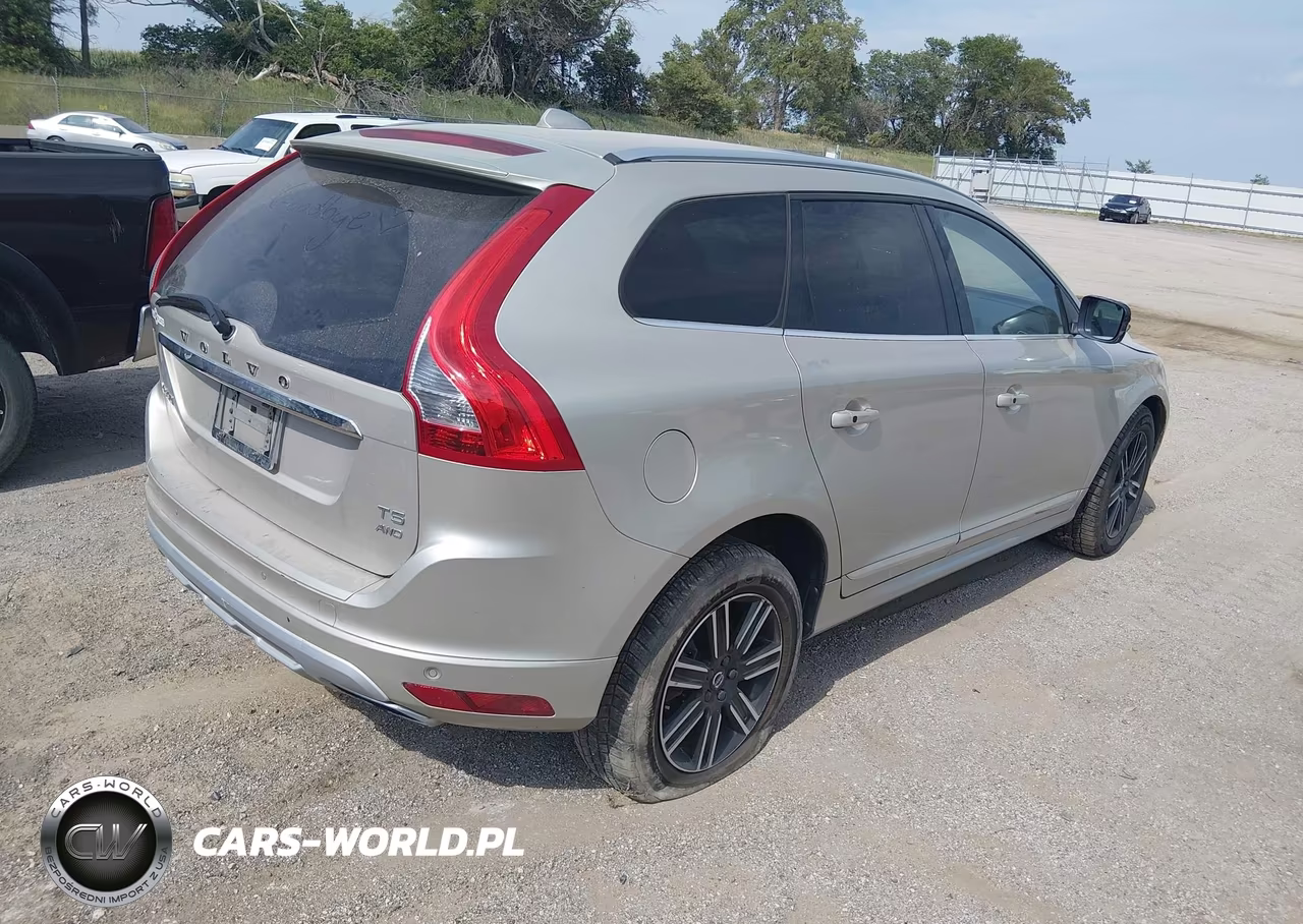2017 Volvo Xc60 T5 Dynamic VIN:YV440MRR7H2083336 - 4