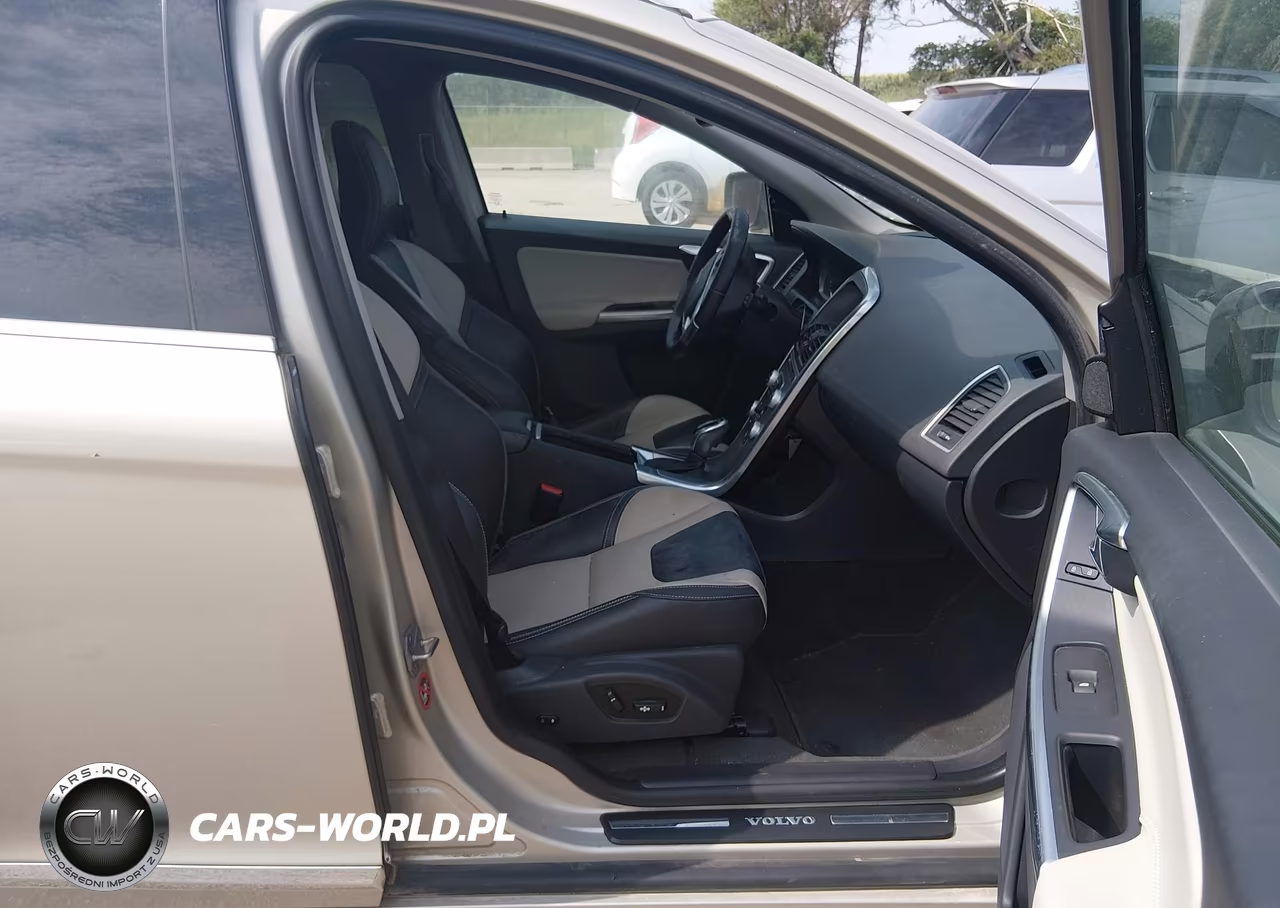 2017 Volvo Xc60 T5 Dynamic VIN:YV440MRR7H2083336 - 5