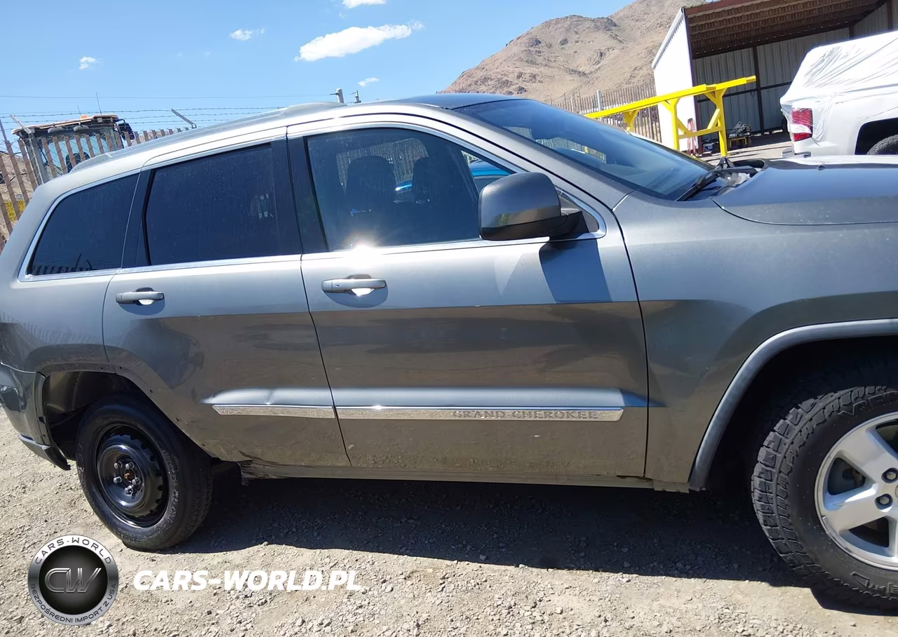 2013 Jeep Grand Cherokee Laredo VIN:1C4RJFAG7DC507534 - 14