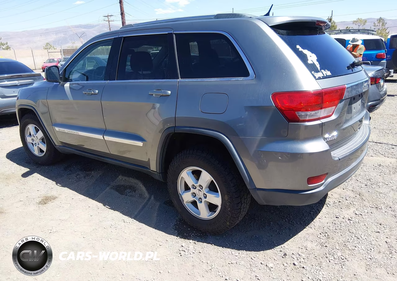 2013 Jeep Grand Cherokee Laredo VIN:1C4RJFAG7DC507534 - 3