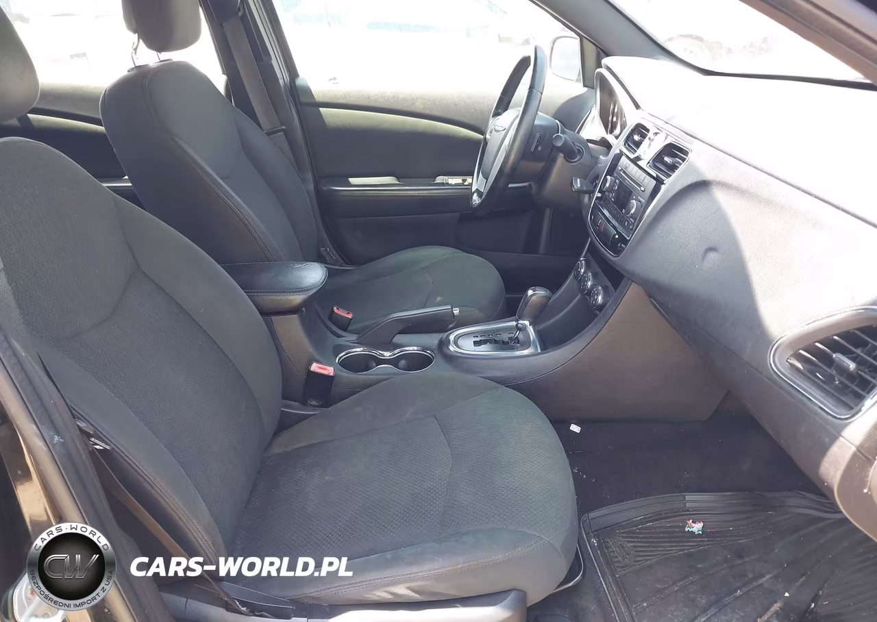 2011 Chrysler 200 Touring VIN:1C3BC1FB0BN576258 - 5