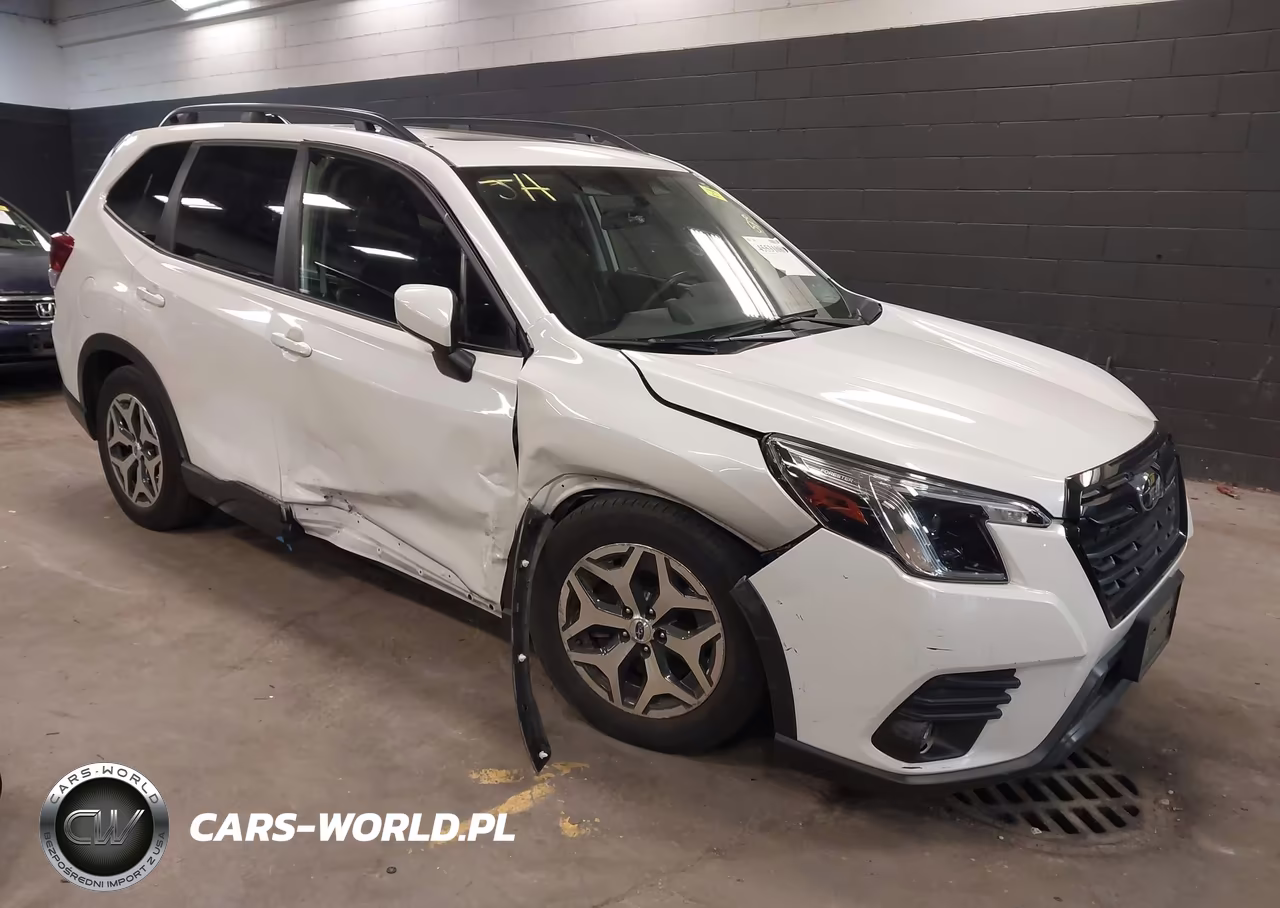 2024 Subaru Forester Premium – zdjęcie 1 z 17