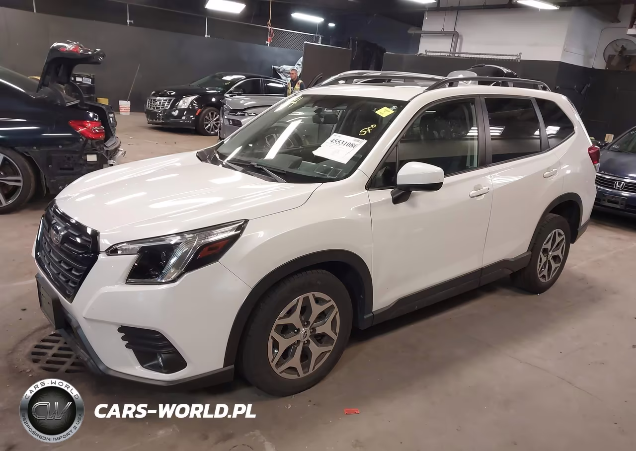 2024 Subaru Forester Premium VIN:JF2SKADC1RH463424 - 2
