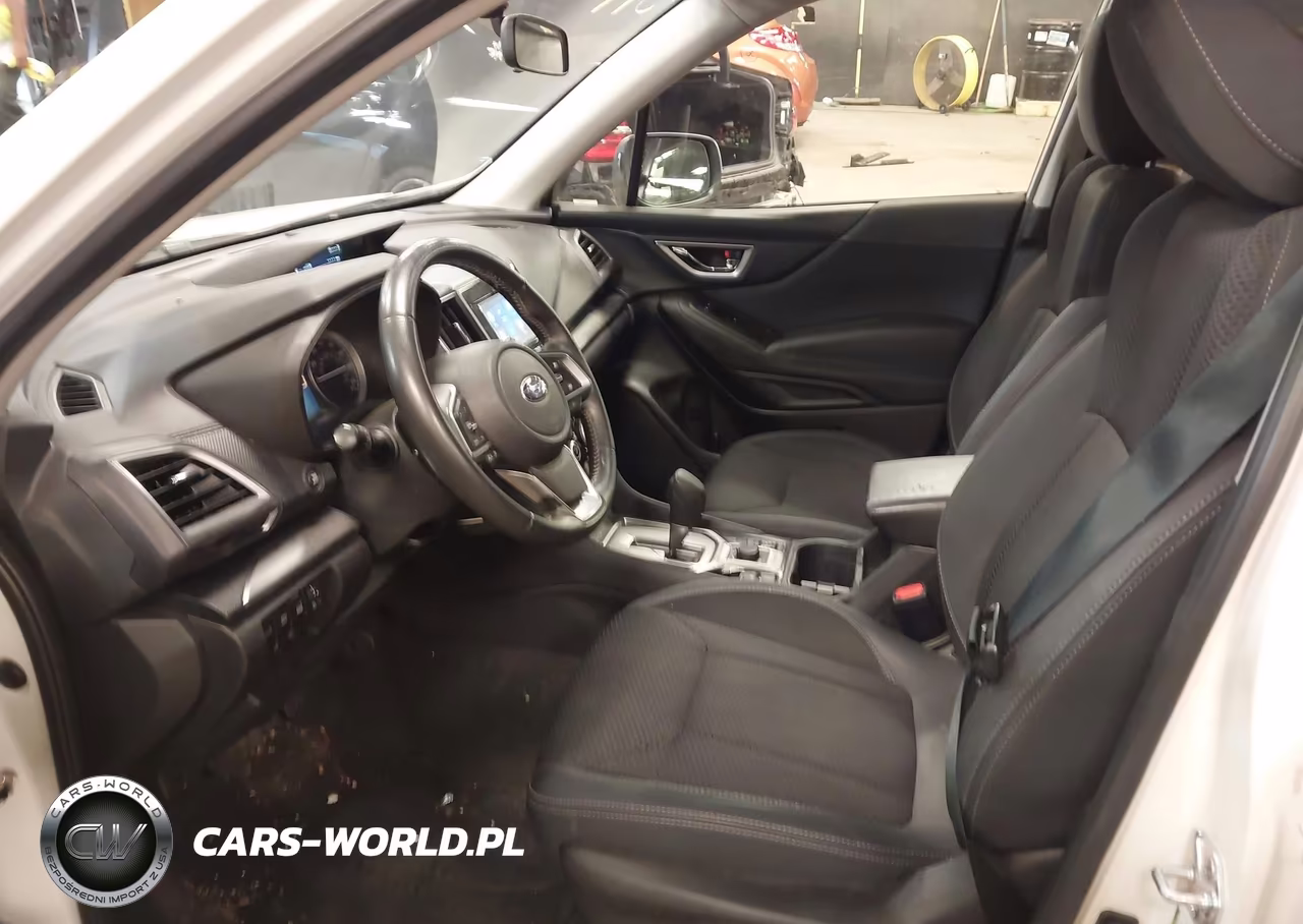 2024 Subaru Forester Premium VIN:JF2SKADC1RH463424 - 5