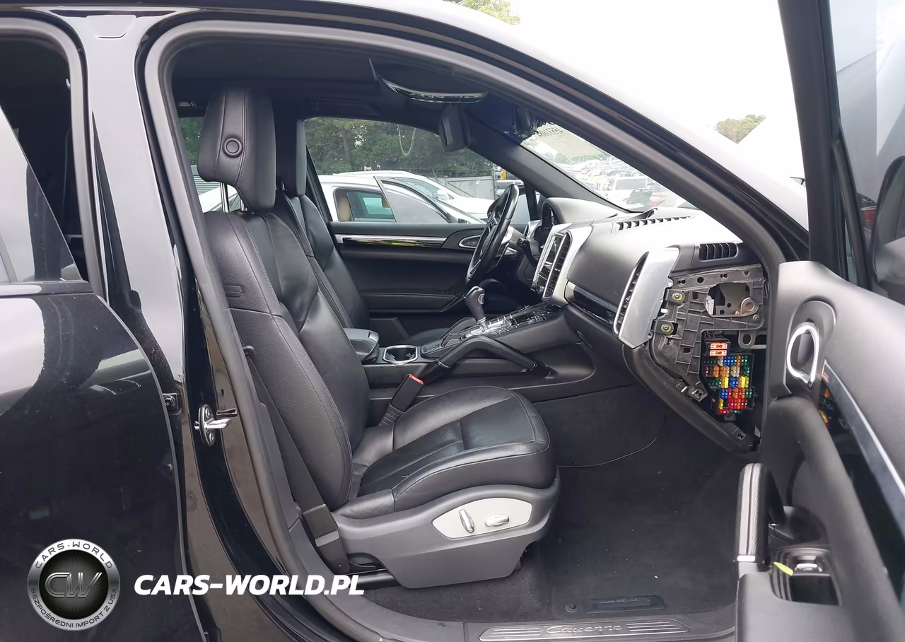2017 Porsche Cayenne VIN:WP1AA2A24HKA89633 - 5