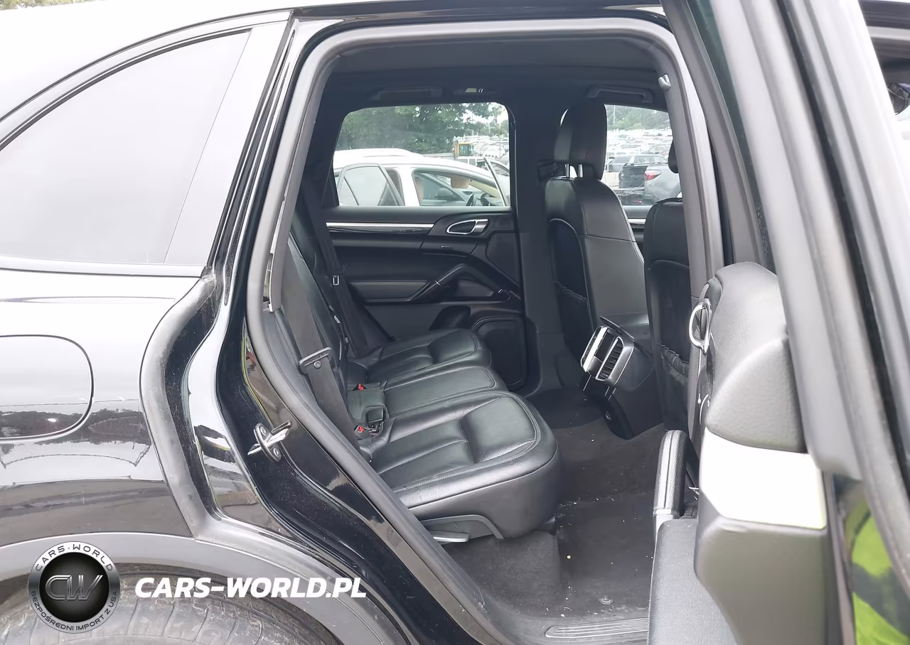 2017 Porsche Cayenne VIN:WP1AA2A24HKA89633 - 8