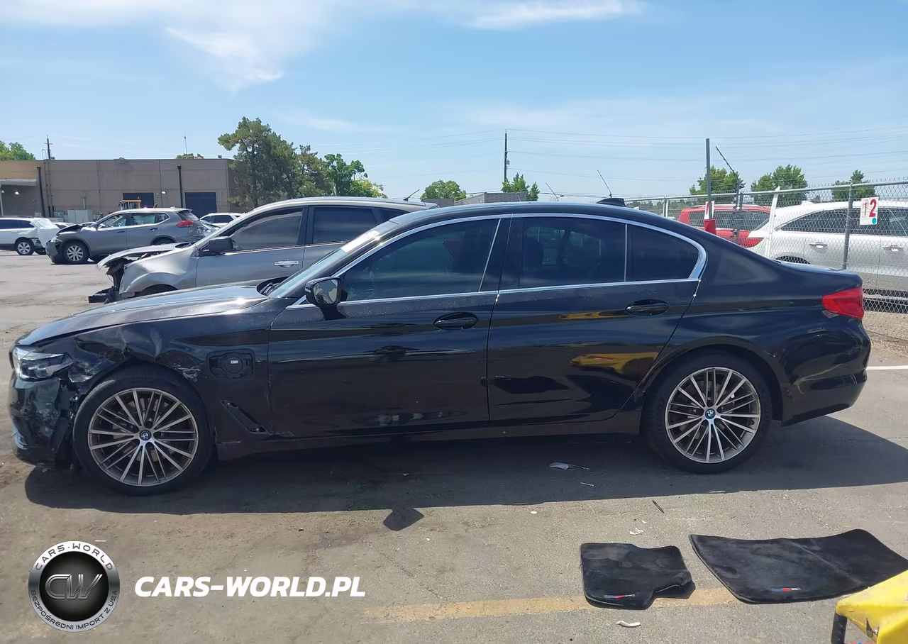 2019 BMW 530E Iperformance VIN:WBAJA9C5XKB254655 - 14