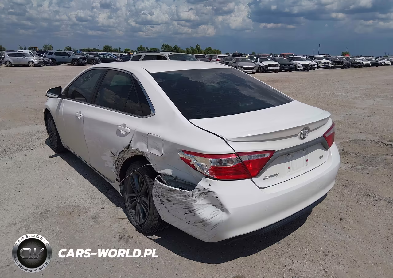 2017 Toyota Camry Se VIN:4T1BF1FK4HU403288 - 3