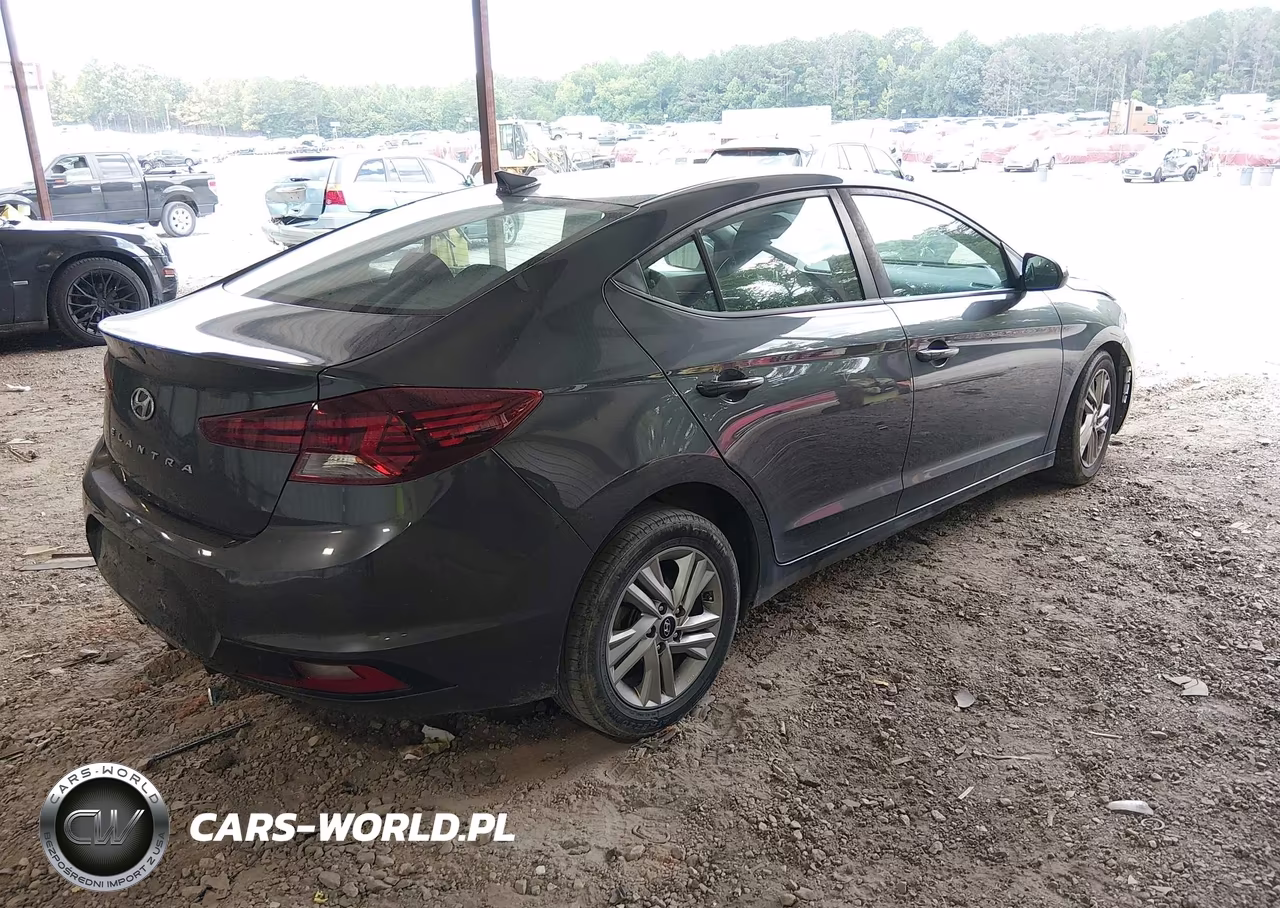 2020 Hyundai Elantra Sel VIN:5NPD84LF2LH619725 - 4