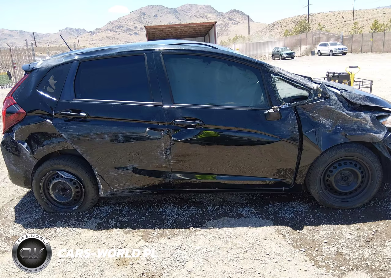 2017 Honda Fit Lx VIN:3HGGK5G56HM700137 - 13