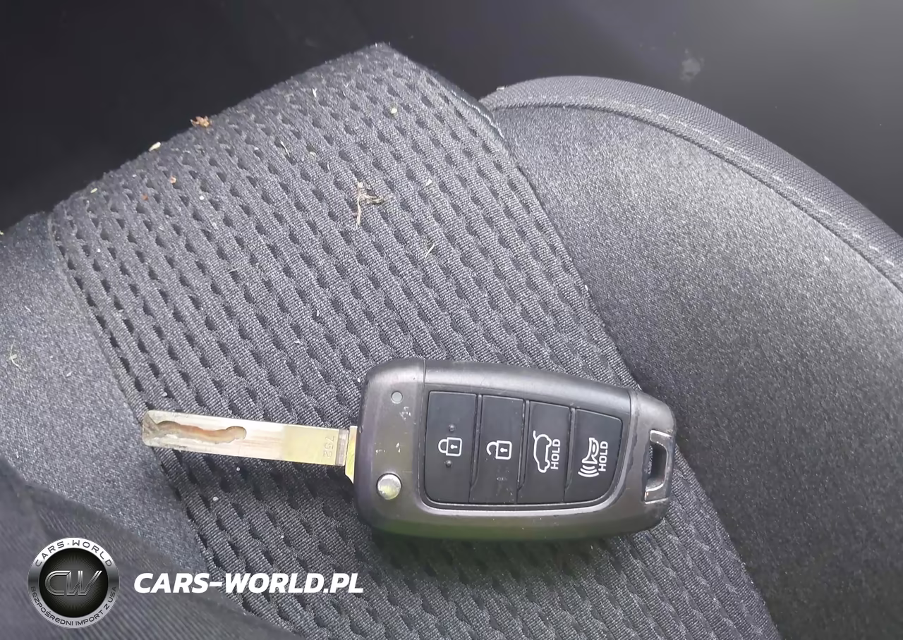 2019 Hyundai Santa Fe Se VIN:5NMS23AD0KH032357 - 11