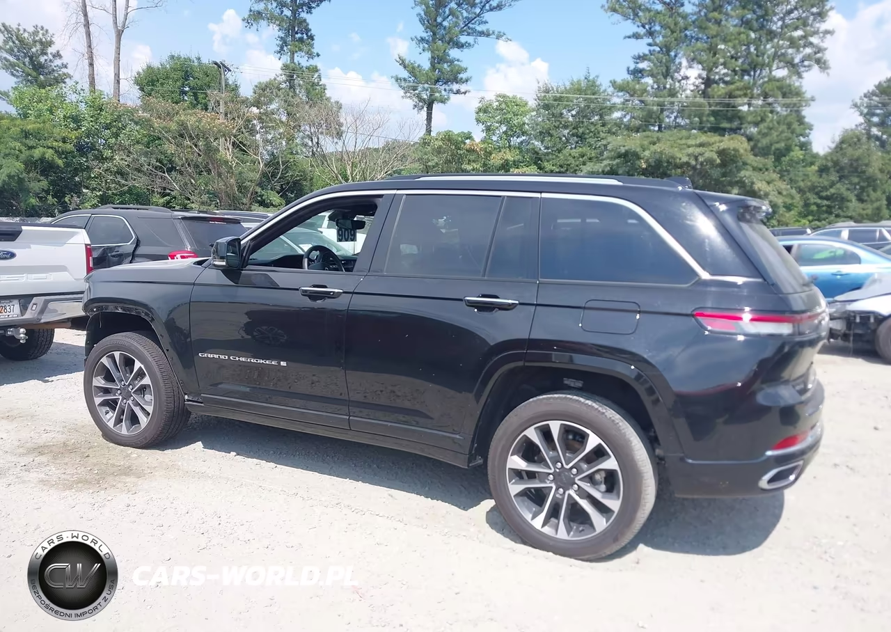 2023 Jeep Grand Cherokee Overland 4X4 VIN:1C4RJHDG3P8737229 - 14
