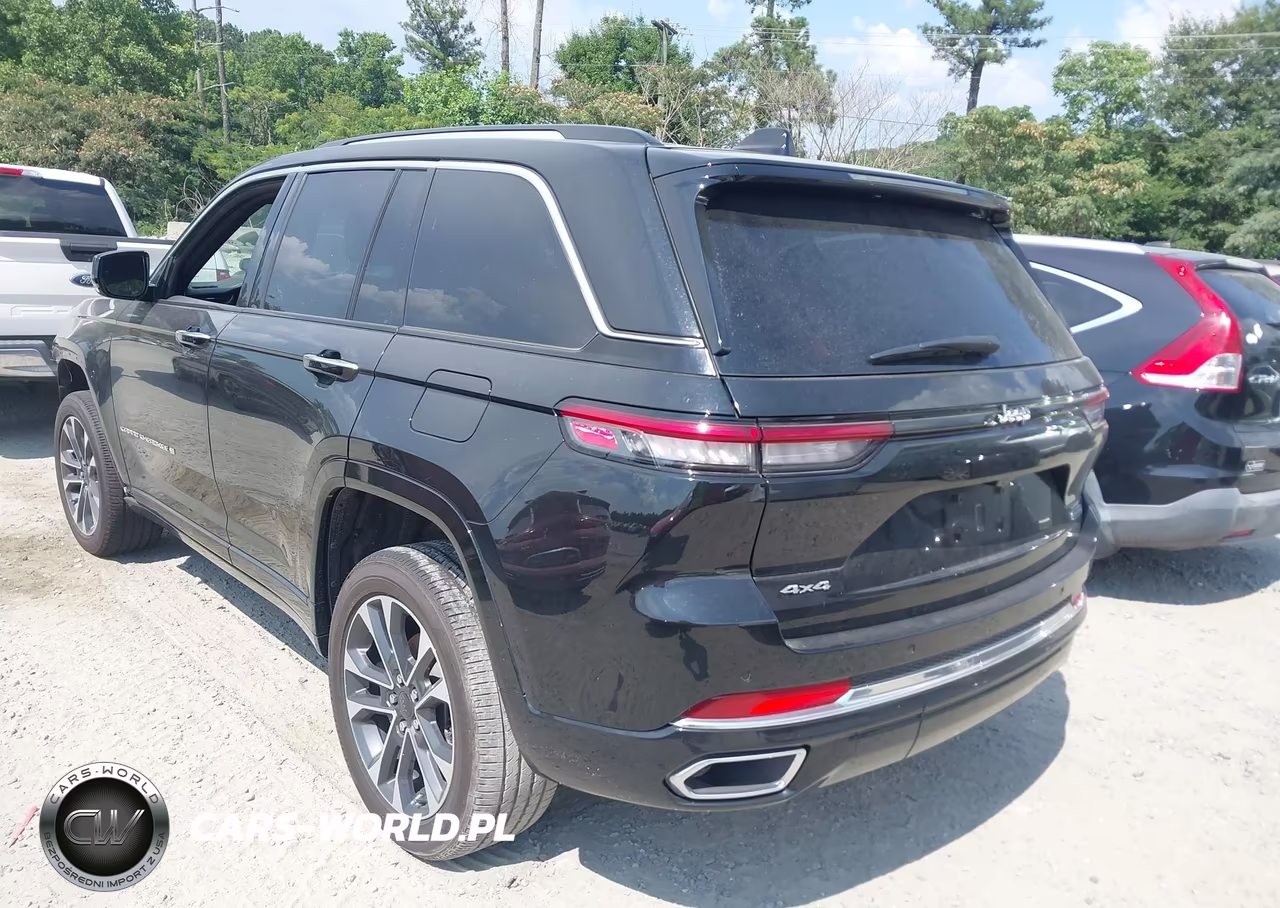 2023 Jeep Grand Cherokee Overland 4X4 VIN:1C4RJHDG3P8737229 - 3